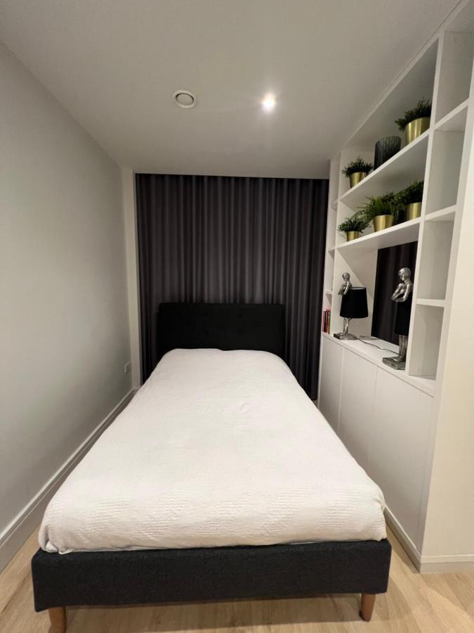 London Luxxe Suites & Apartments - London Heathrow Airport, Terminal 1 2 3 4 5 ฮิลลิงดัน ภายนอก รูปภาพ