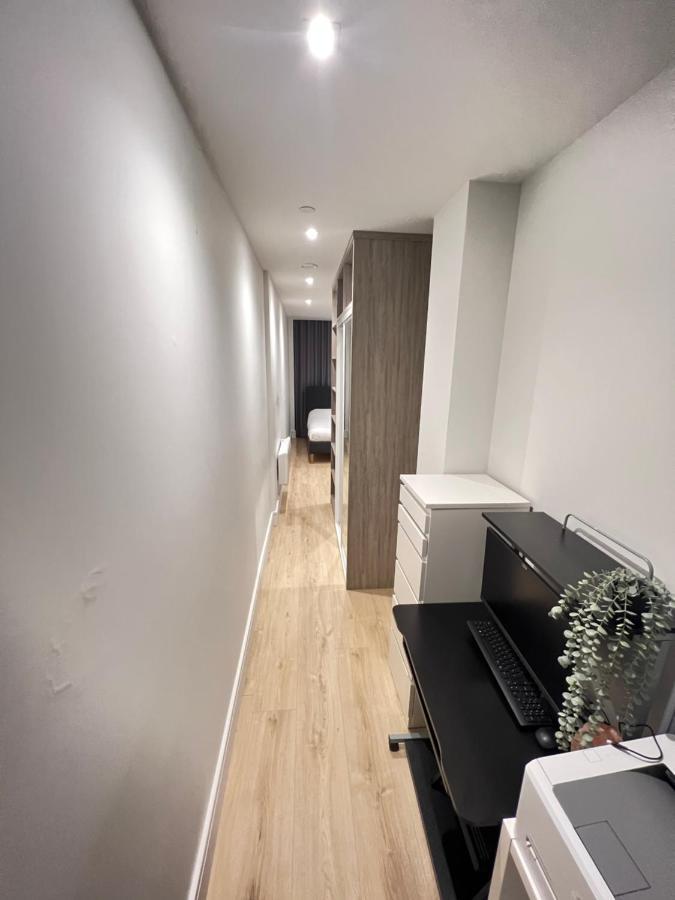 London Luxxe Suites & Apartments - London Heathrow Airport, Terminal 1 2 3 4 5 ฮิลลิงดัน ภายนอก รูปภาพ