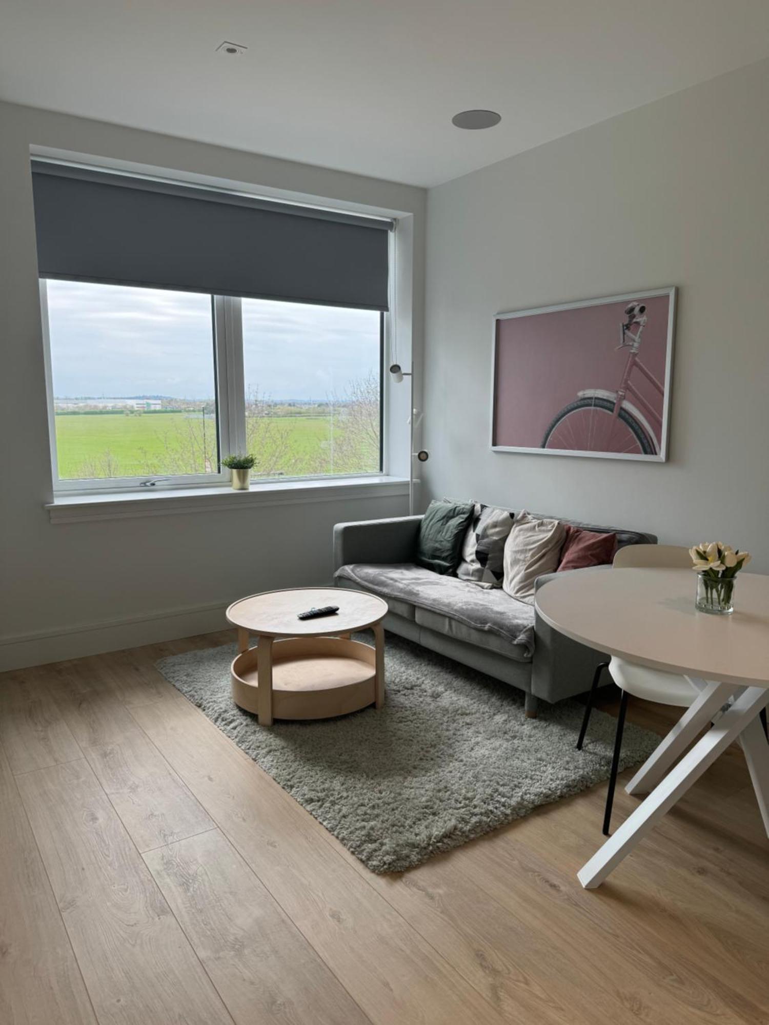 London Luxxe Suites & Apartments - London Heathrow Airport, Terminal 1 2 3 4 5 ฮิลลิงดัน ภายนอก รูปภาพ